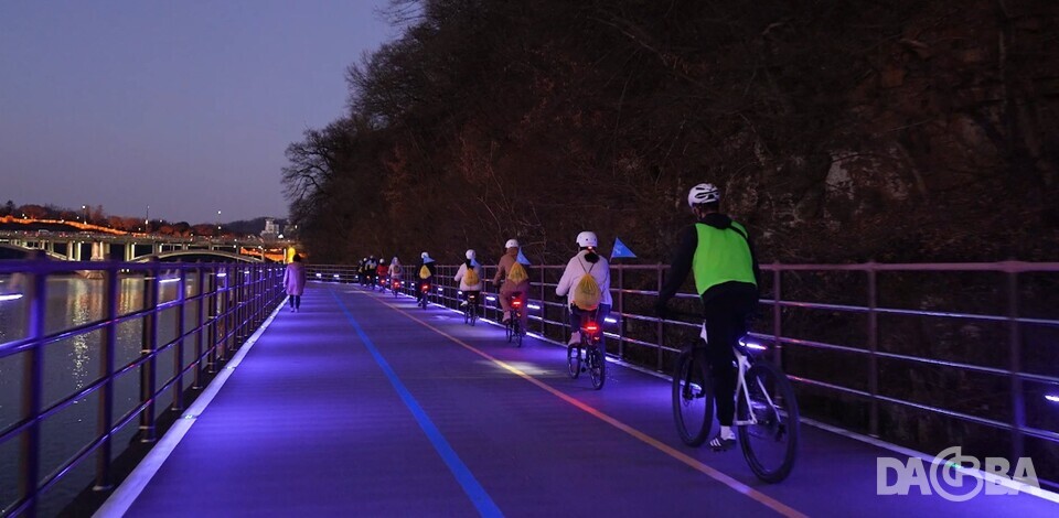 ▲나이트 자슐랭 투어 남강변 라이딩.