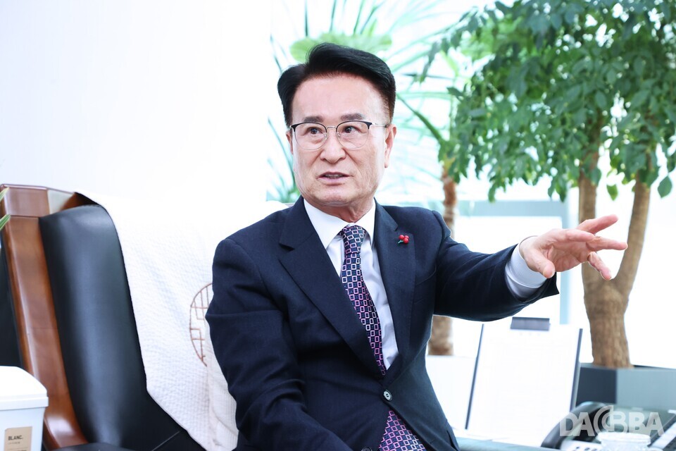 ▲민선 8기 취임 2주년을 맞은 박동식 사천시장.(사천시 제공)