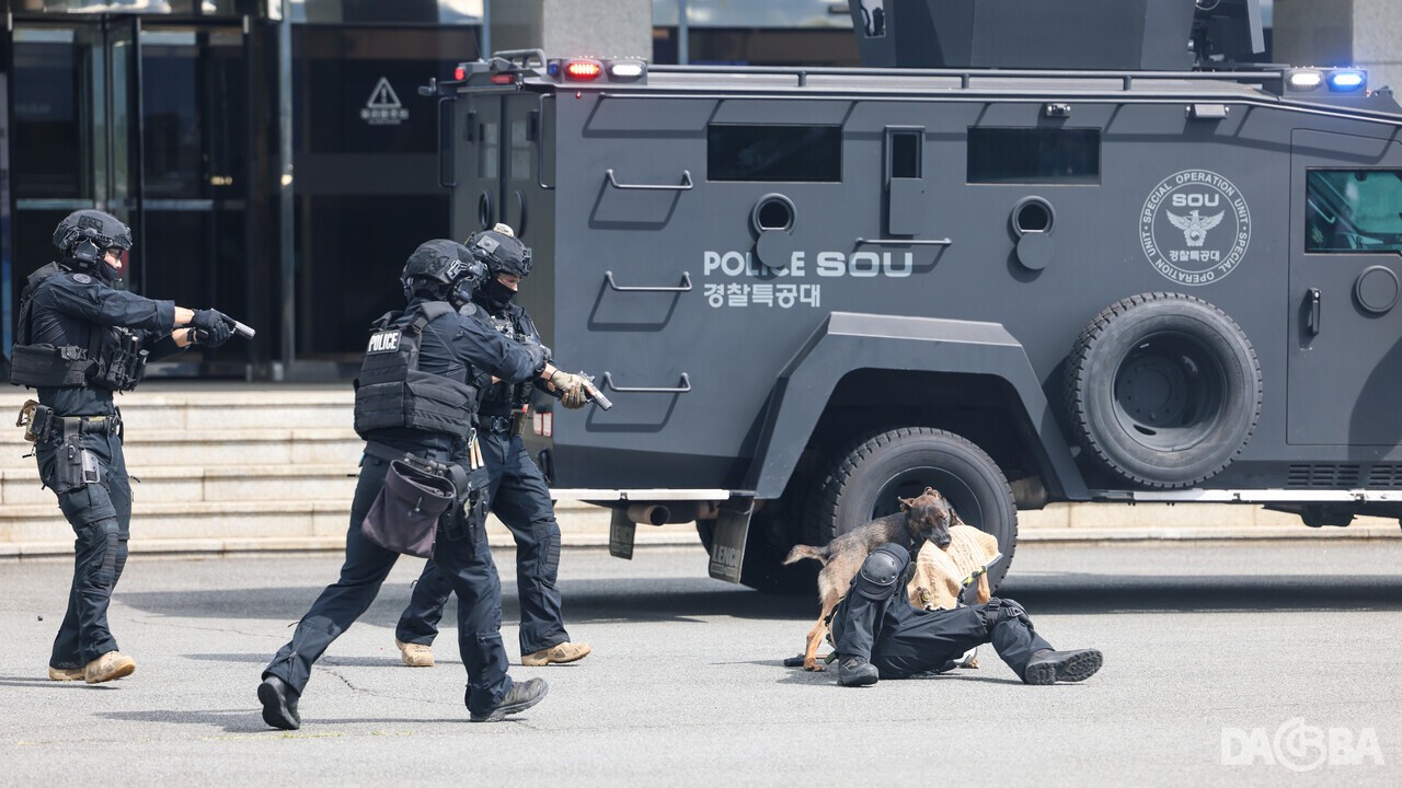 ▲APEC 정상회의 대비 대테러 종합훈련.(경남경찰청 제공)