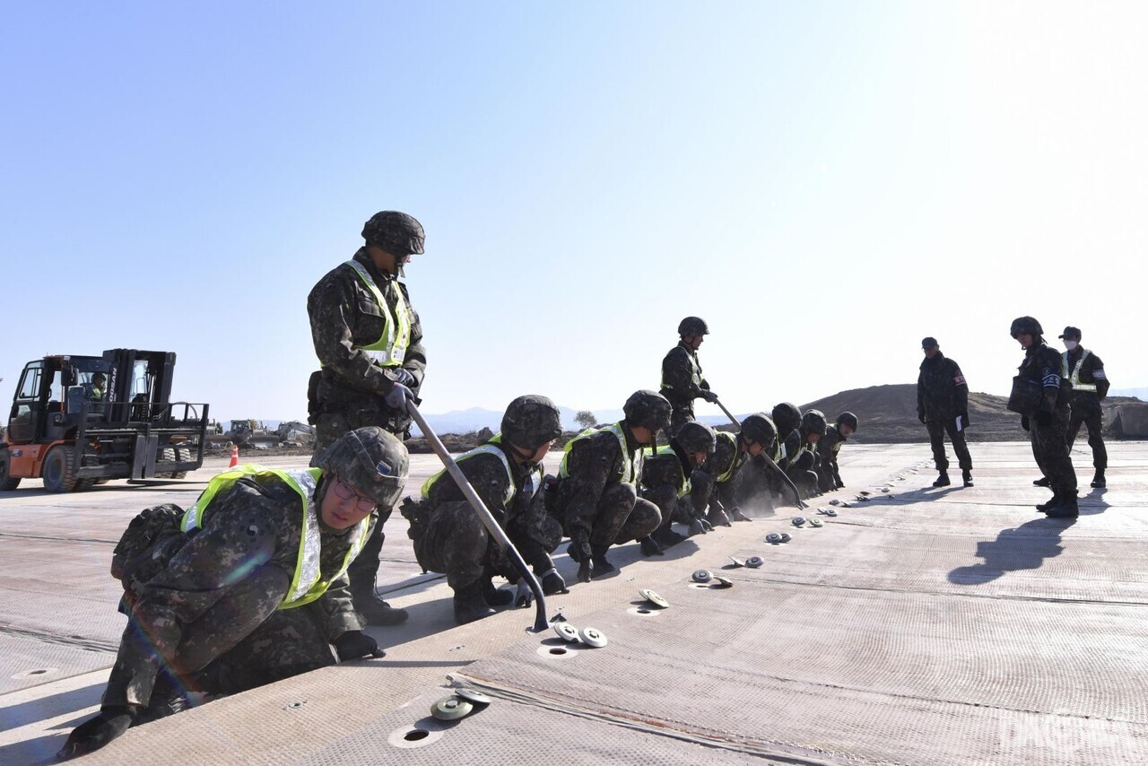 ▲피폭 활주로 복구.(3훈비 제공)