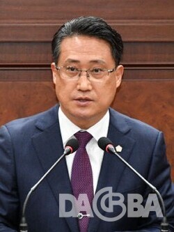 ▲송재석(국민의힘, 내외동) 위원장.